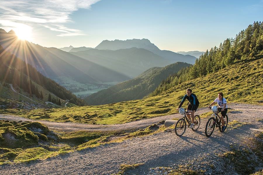 Mountainbiken rauf zur Alm  